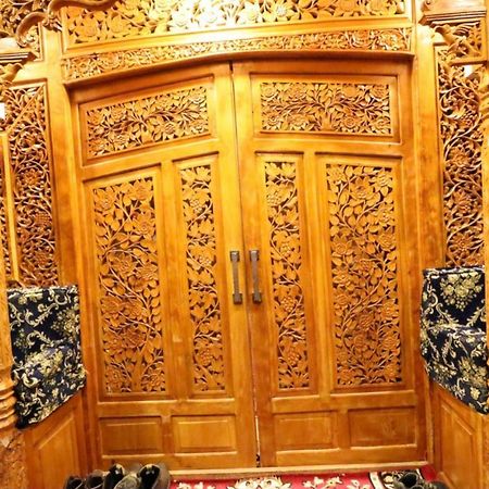 Umbrella Group Of House Boat Hotel Srinagar  Bagian luar foto