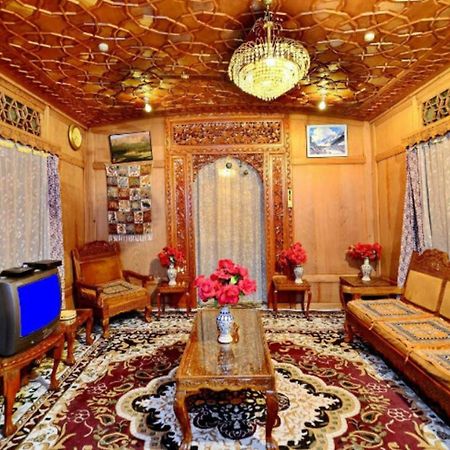 Umbrella Group Of House Boat Hotel Srinagar  Bagian luar foto