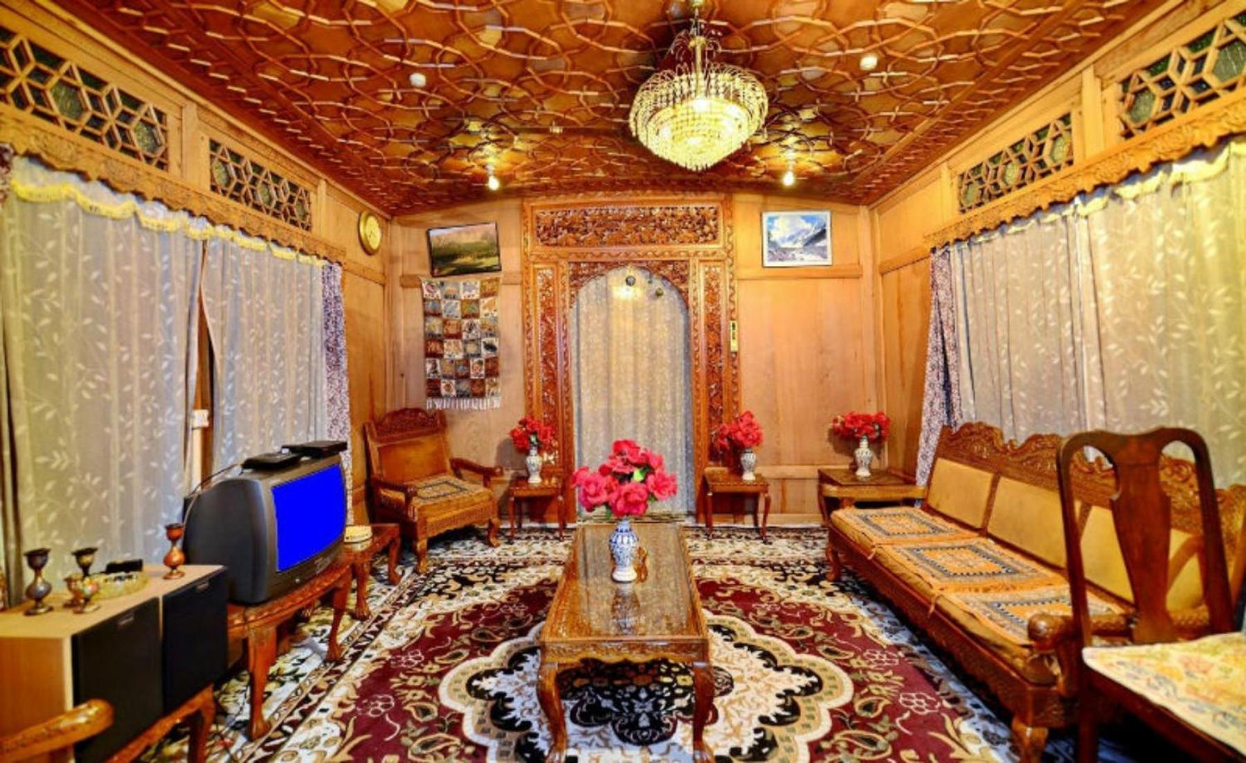 Umbrella Group Of House Boat Hotel Srinagar  Bagian luar foto